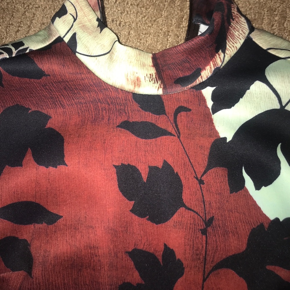 Dress - Picture 3 of 7